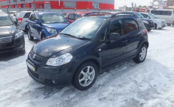 В Чепецке на территории автозаправки загорелся автомобиль