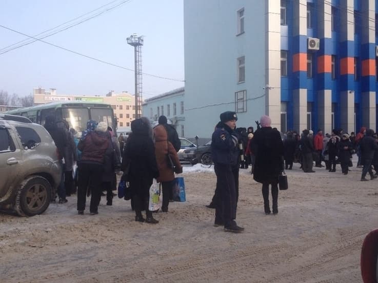 Автовокзал перекрыт. На улице Некрасова большая пробка