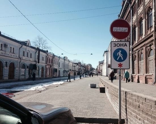 Улица Спасская. Никаких автомобилей — только пешеходы
