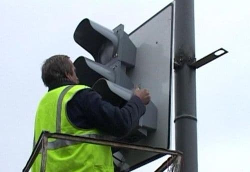 На перекрестке Азина и Октябрьского проспекта установят 10 светофоров