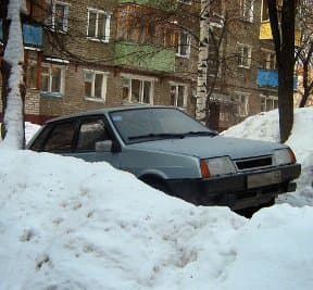 Чудеса парковки во дворах города