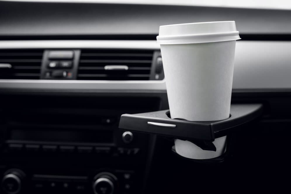 Диетолог назвала напитки, которые не помогут взбодриться за рулем