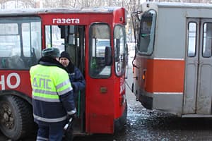 «Соблюдай дистанцию». В Кирове увеличилось число ДТП