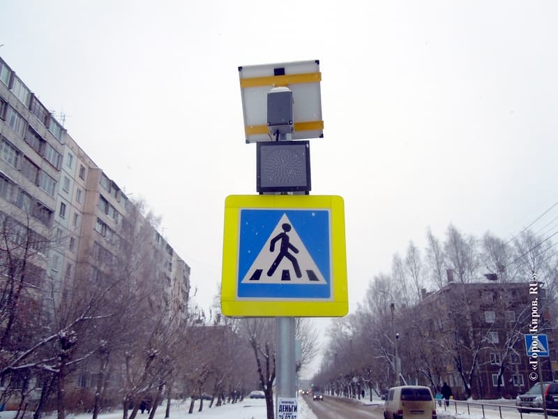 Светофоры на солнечных батареях в Кирове не работают