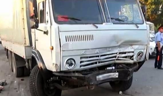 В Нолинском районе столкнулись два КАМАЗа