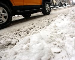 Ранняя зима: за прошедшие сутки в Кирове выросли 14 сантиметровые сугробы