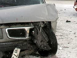 «Волга» на летней резине въехала в «Ладу Калину»