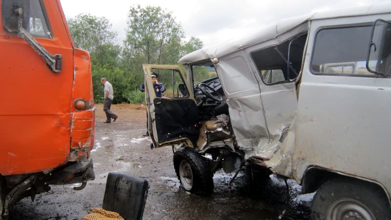 ДТП на Казанском повороте. Водителя УАЗ вырезали из машины