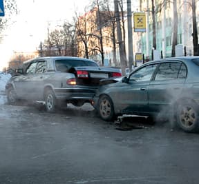 ДТП. Не уступил дорогу – въехал в ограждение