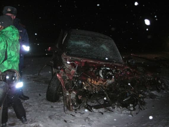 В Шабалинском районе Опель протаранил Фольксваген: пострадавших вырезали из машин