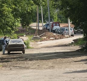 Дорожное полотно на улице Сурикова выстроят заново