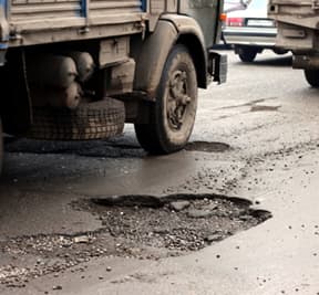 Платить, чтобы не разбить убитые дороги?