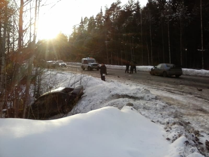 Авария на трассе в Оричах: иномарку выкинуло в кювет