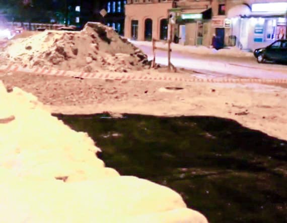 И на улице Карла Маркса положили временный асфальт