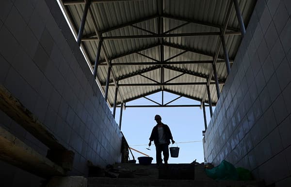 Подземный переход у Макдоналдса. Вместо 3 месяцев ждать 6