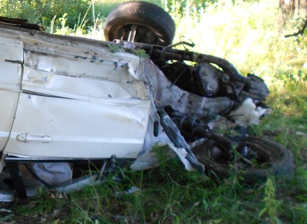 ДТП. На дороге Киров-Зуевка погибла пассажирка опрокинувшейся «четверки»