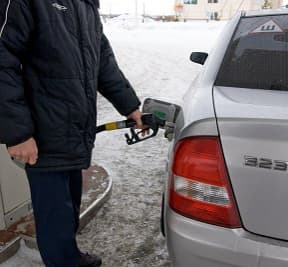 Цены на заправках снова сменились