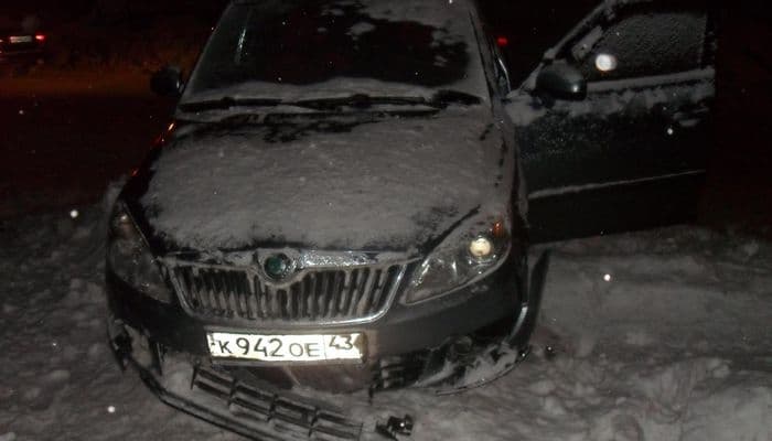 В Кирове водитель на ВАЗ-2114 «догнал» «Шкоду»