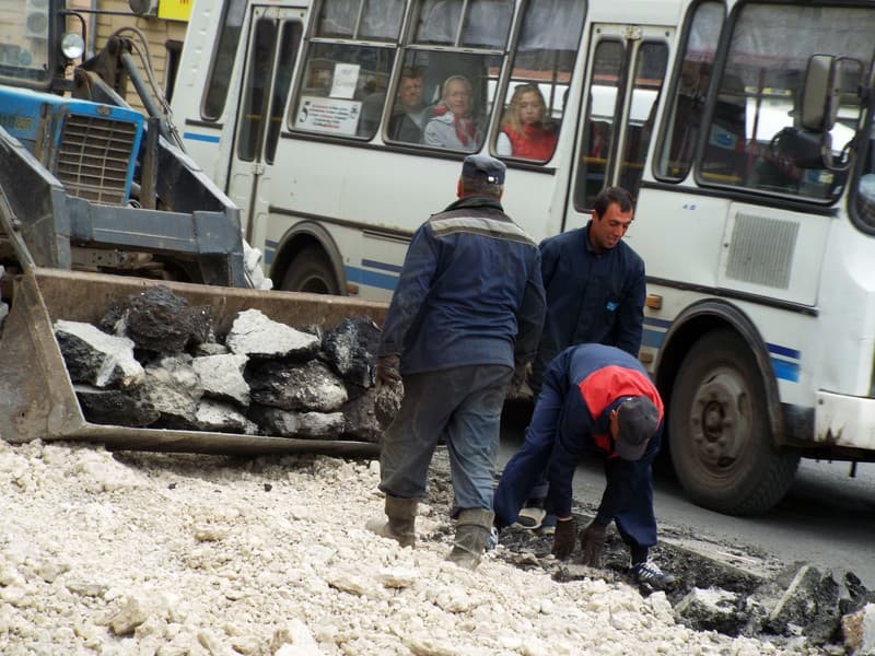 Ремонт на Комсомольской завершится к началу августа