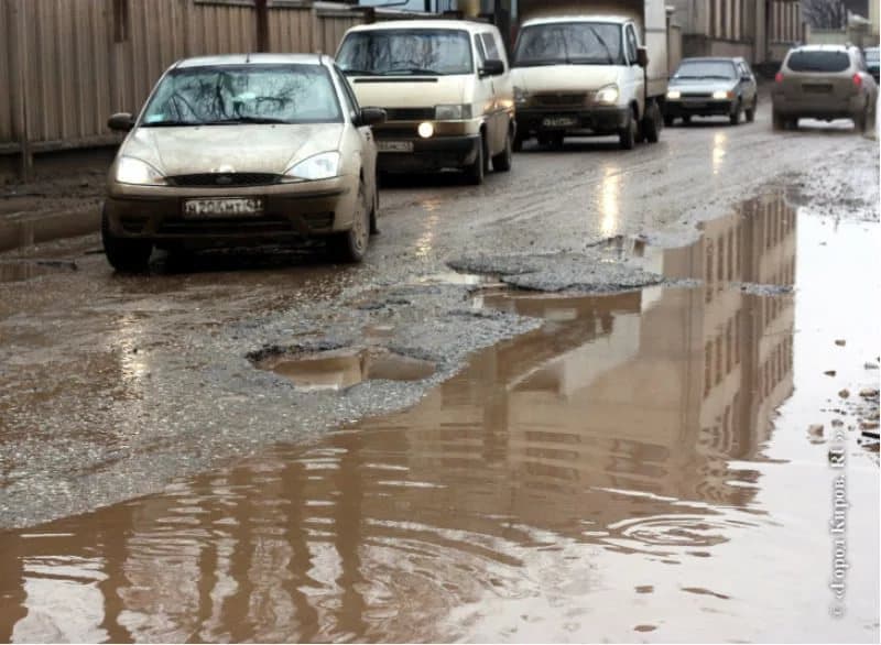 Миллиард, два... Сколько нужно денег на дороги в Кирове?