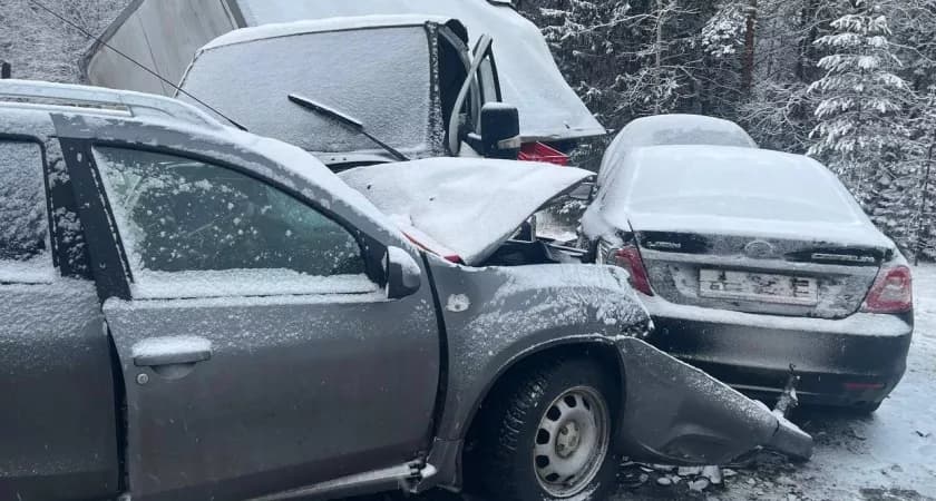 В Белохолуницком районе произошло массовое ДТП: есть пострадавшие