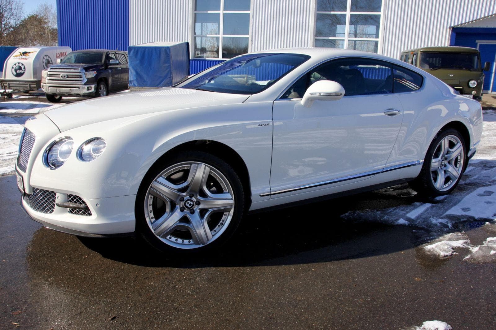 Денег, говорите, нет? В Кировской области увеличилось количество машин, стоимостью свыше 3 миллионов рублей