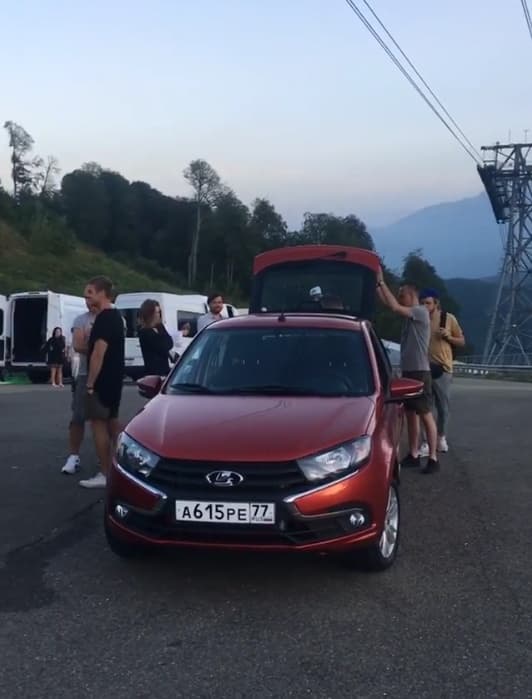 В сети появились первые фото обновленной Lada Granta «без камуфляжа»