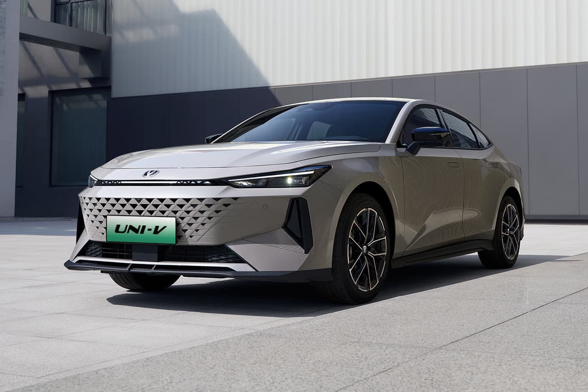 Рестайлинг Changan Uni-V: характеристики обновленного лифтбека