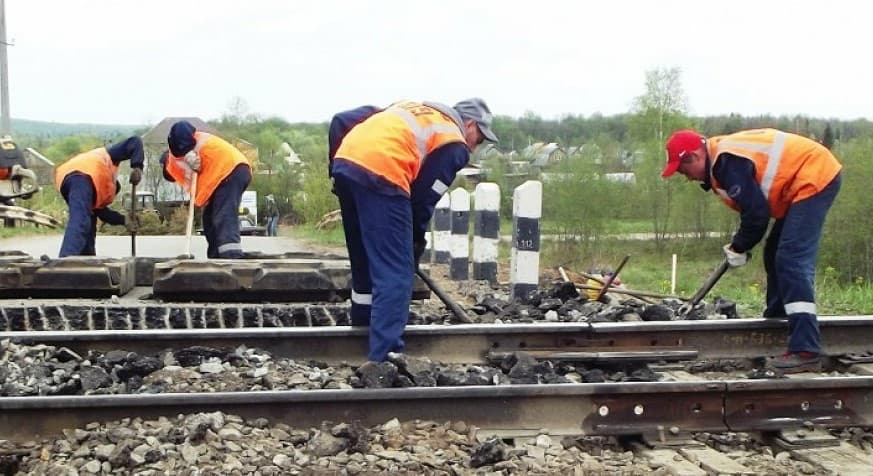 В Макарье на 3 дня перекроют железнодорожный переезд