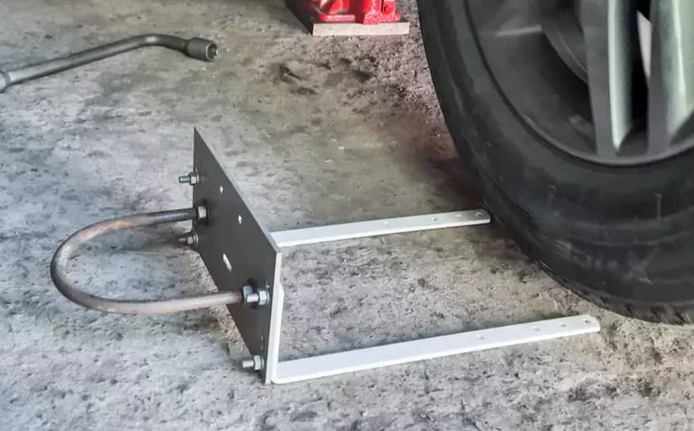 Как облегчить сезонную переобувку: назван практичный способ