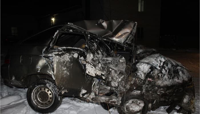 Известны подробности жесткой аварии в Тужинском районе с тремя погибшими