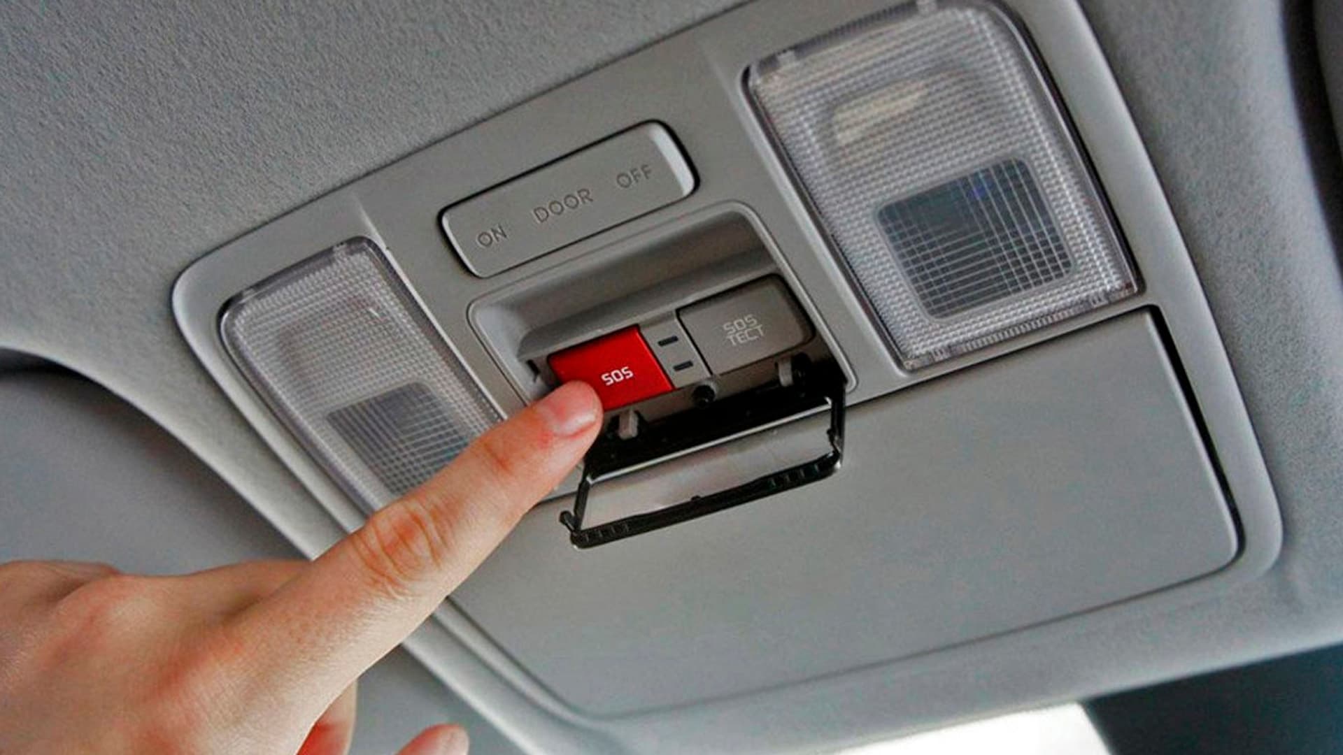 Водителям можно не устанавливать кнопку SOS на машины из-за рубежа