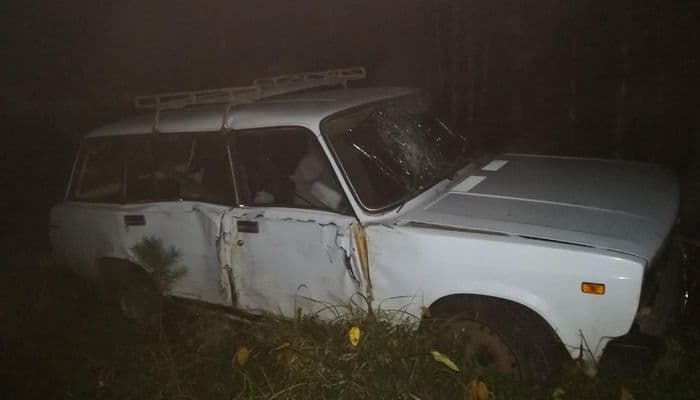 Пенсионер на «четверке» угодил в кювет: водителю потребовалась госпитализация