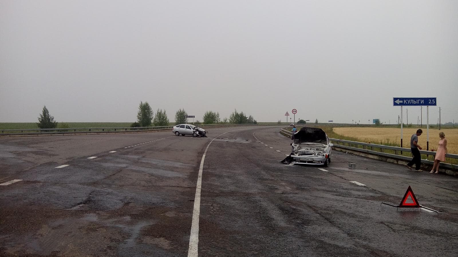 В Вятскополянском районе столкнулись Priora и ВАЗ-2115