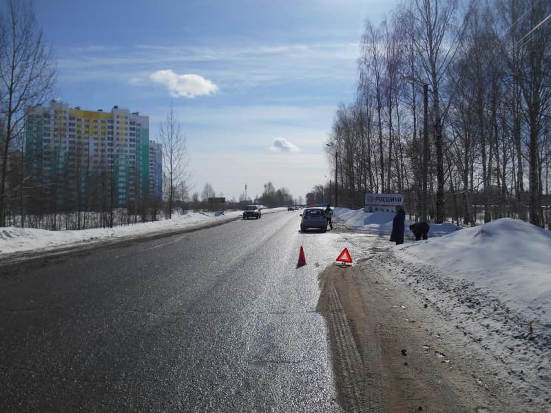 В Коминтерне водитель малолитражки сбил девочку