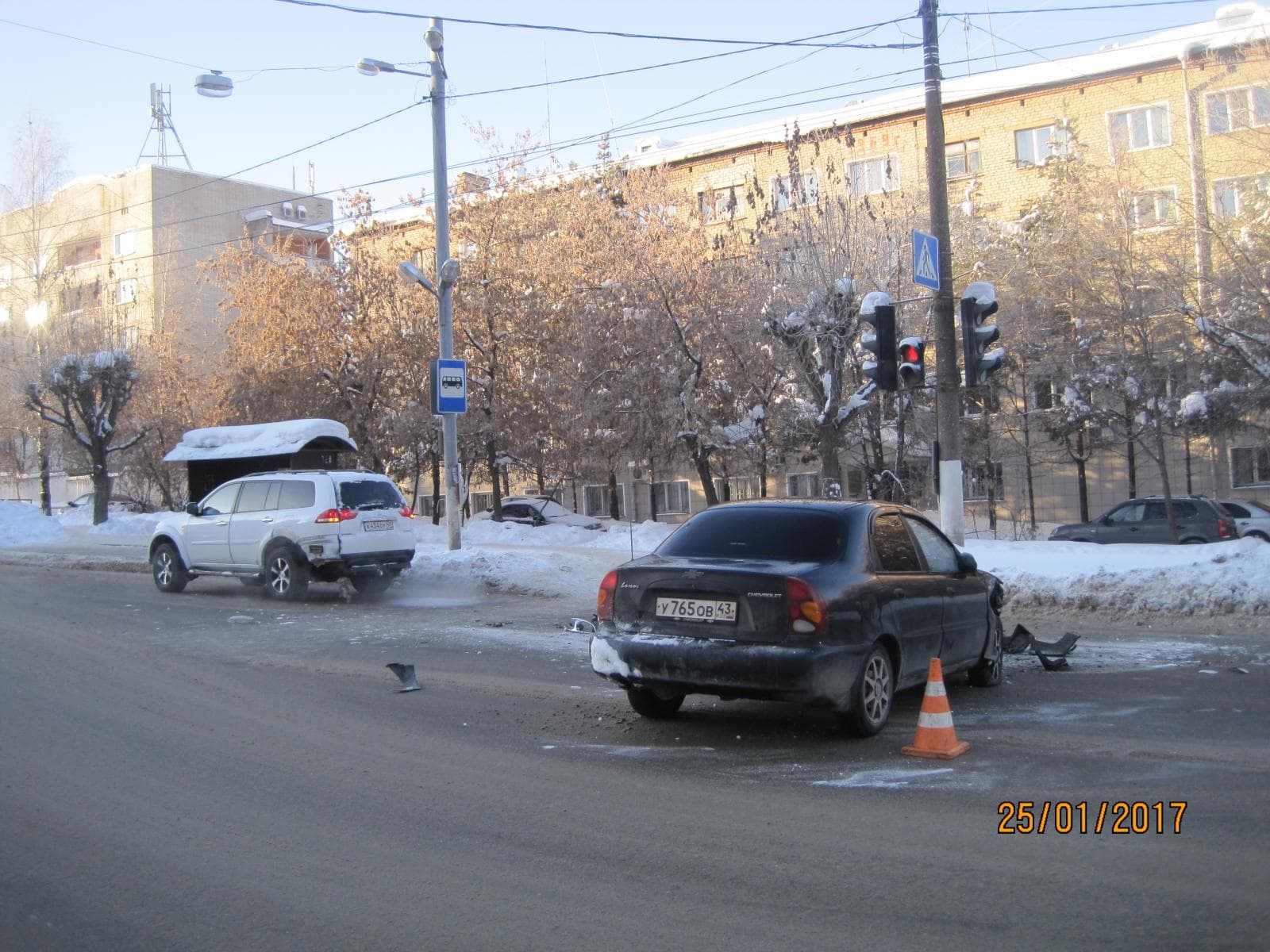 Разбил 2 машины и сбежал - авария на Ленина