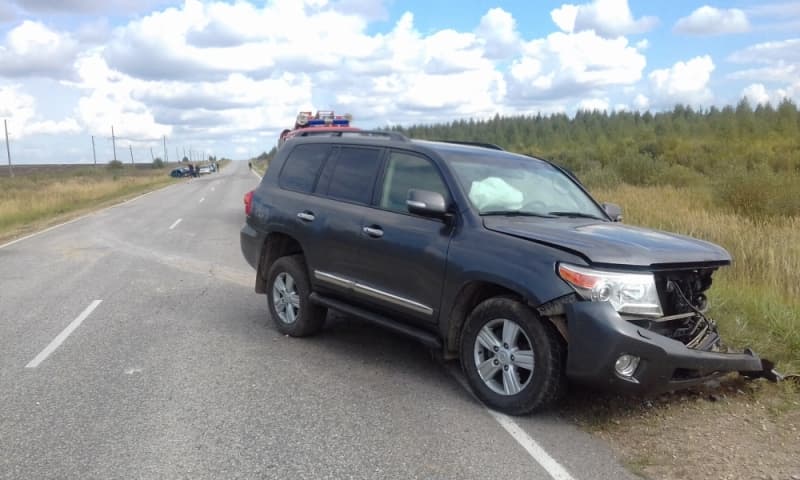 «Отказник» на «десятке» врезался в Land Cruiser