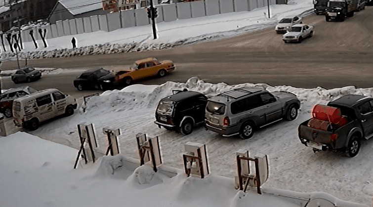 Не дал повернуть - авария на Производственной