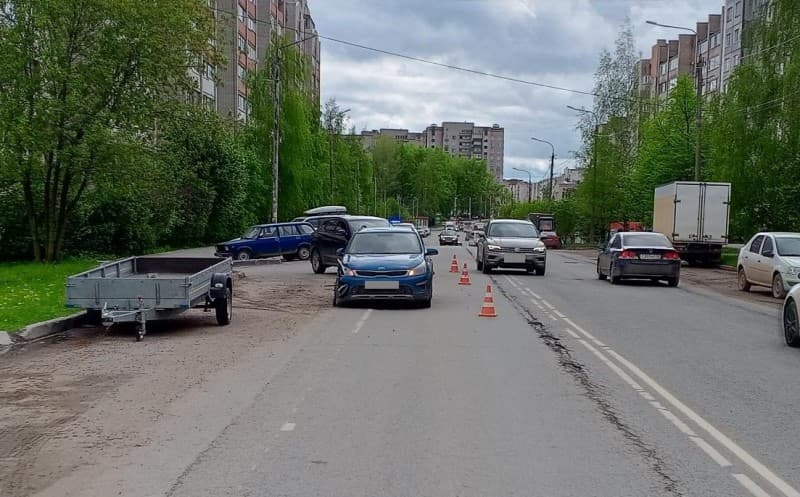 При ДТП на улице Андрея Упита в Кирове пострадал 40-летний мужчина