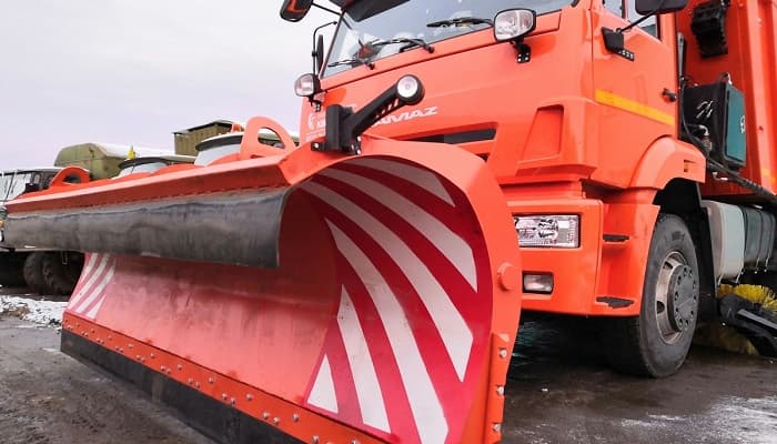 В Киров пришла новая техника для ремонта и содержания дорог