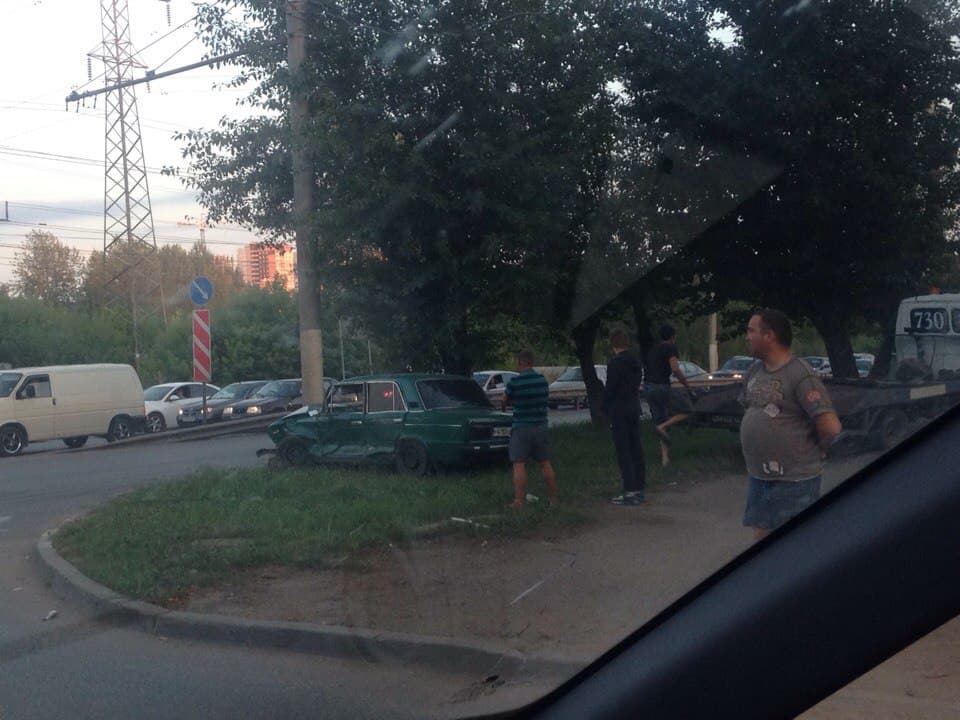 Не дал повернуть — ДТП на перекрестке Солнечной и Производственной