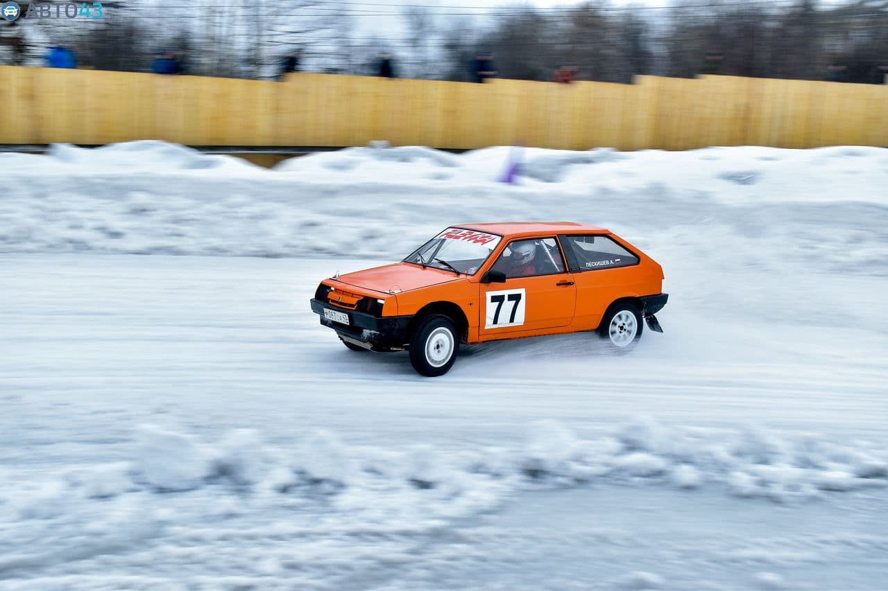 Лёд, вода и колея: в Слободском состоялись финальные заезды Кубка АМК «Виктория»