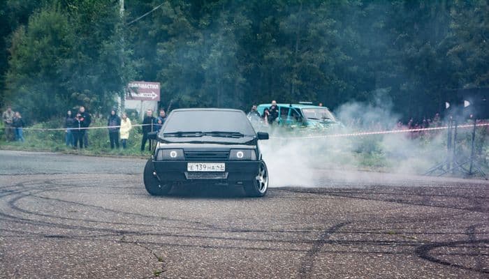 Официальные уличные гонки в Кирове: подробности мероприятия