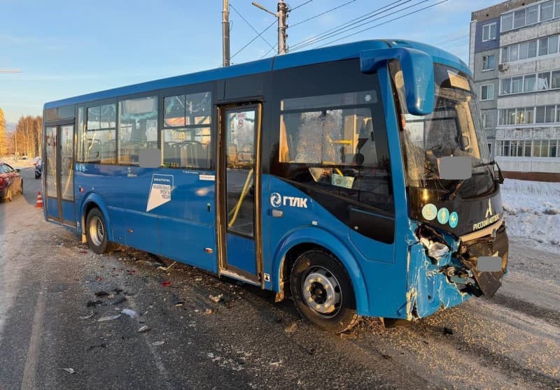 Появились подробности ДТП с автобусом в Кирове: травмы получила 9-летняя девочка