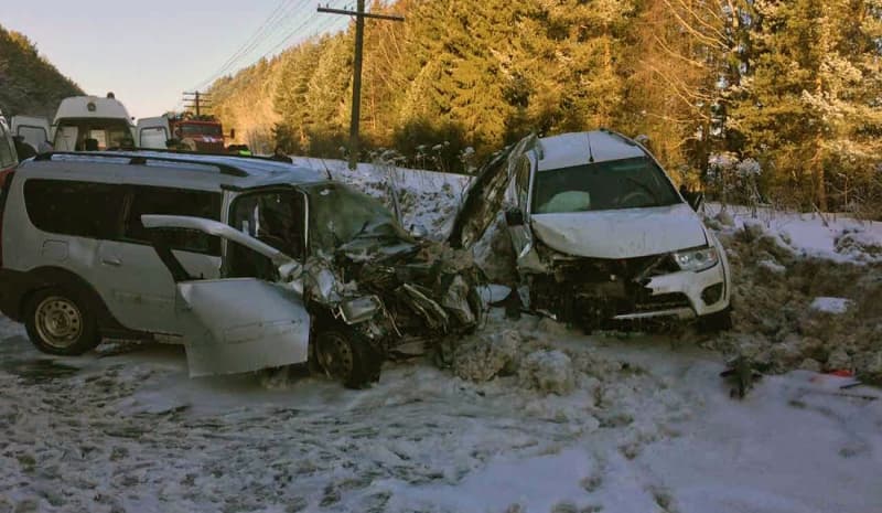  Крупная авария в Слободском районе: шесть человек пострадали, двое погибли
