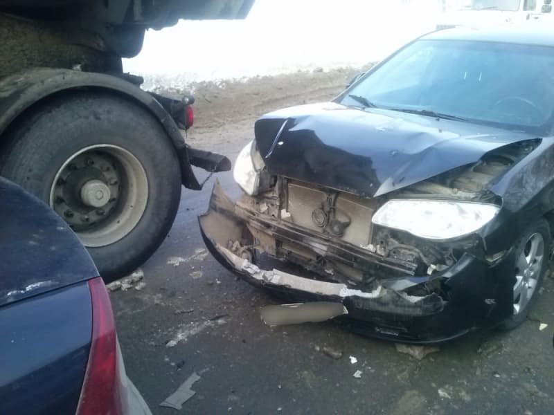 4 машины столкнулись на Производственной