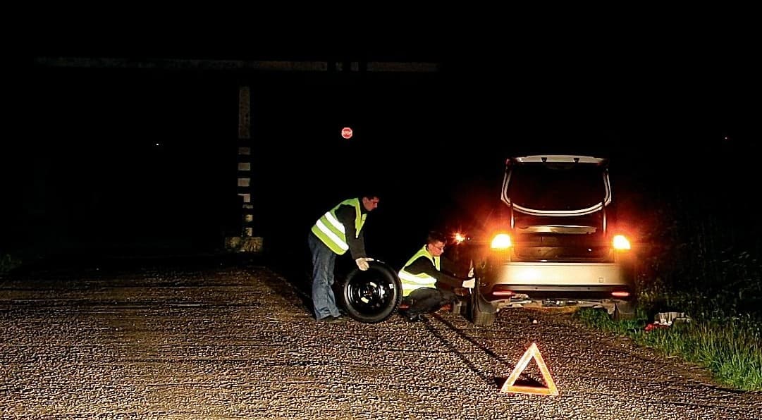 У каждого водителя в машине должен быть жилет