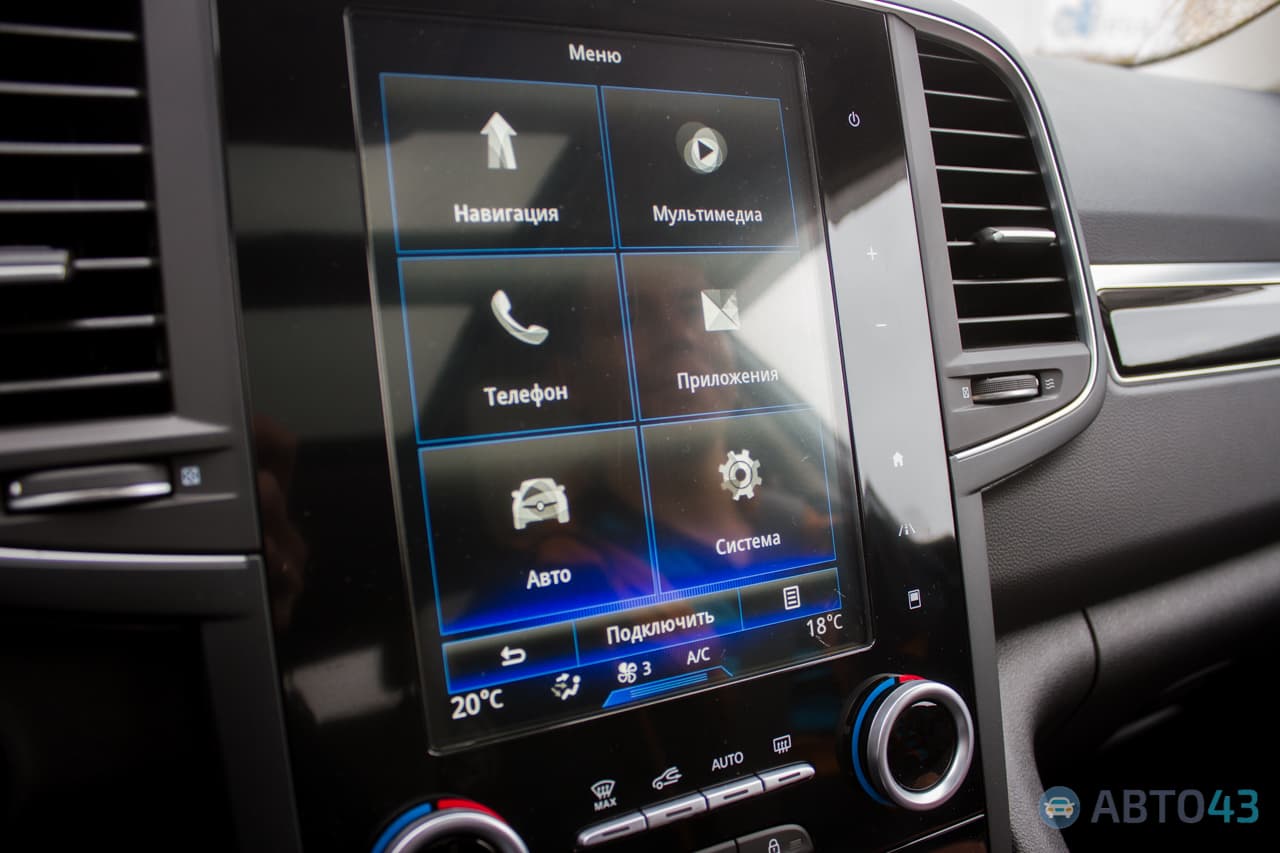 Тест-драйв Renault Koleos: местами, он соображает быстрее водителя