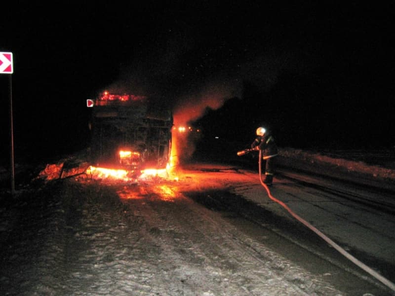 На тарссе Киров - Вятские Поляны сгорел «Камаз»