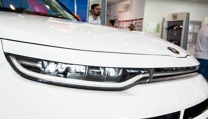 Получить номера в автосалоне «не отходя от кассы»: теперь только в 2020 году